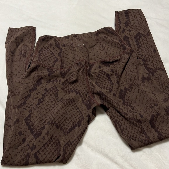 Varley Snake Skin Print Set - Picture 6 of 7